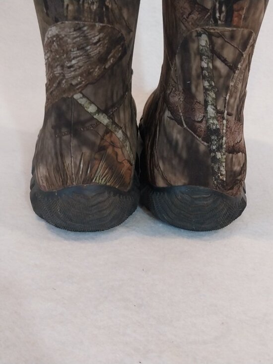 Magellan Hunting Tall Boots Mens 8 Camo Waterproof Neoprene Outdoors Mossy Oak.
